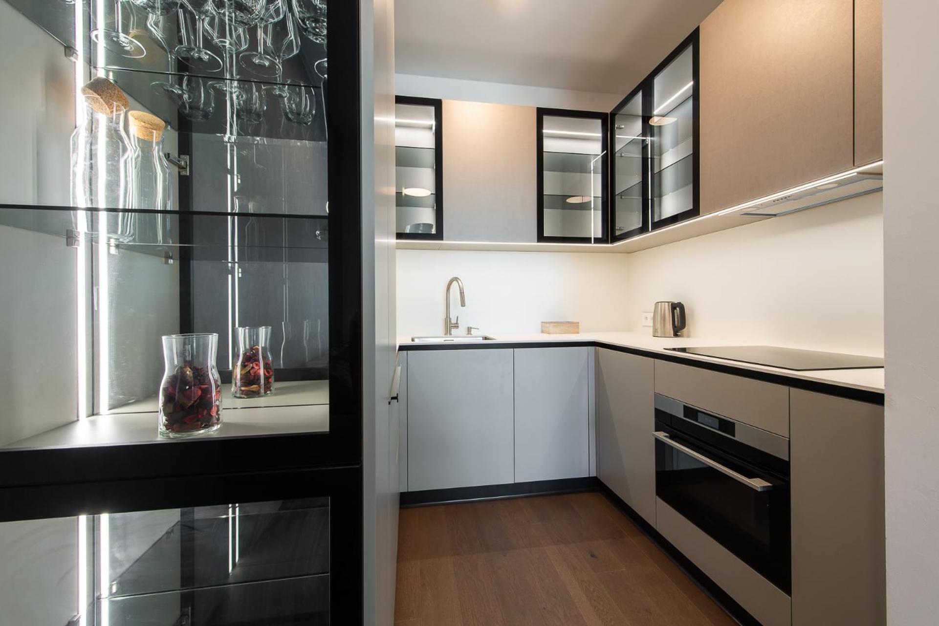 Nikas Eurovea Apartments - Free Parking Bratislava Eksteriør billede