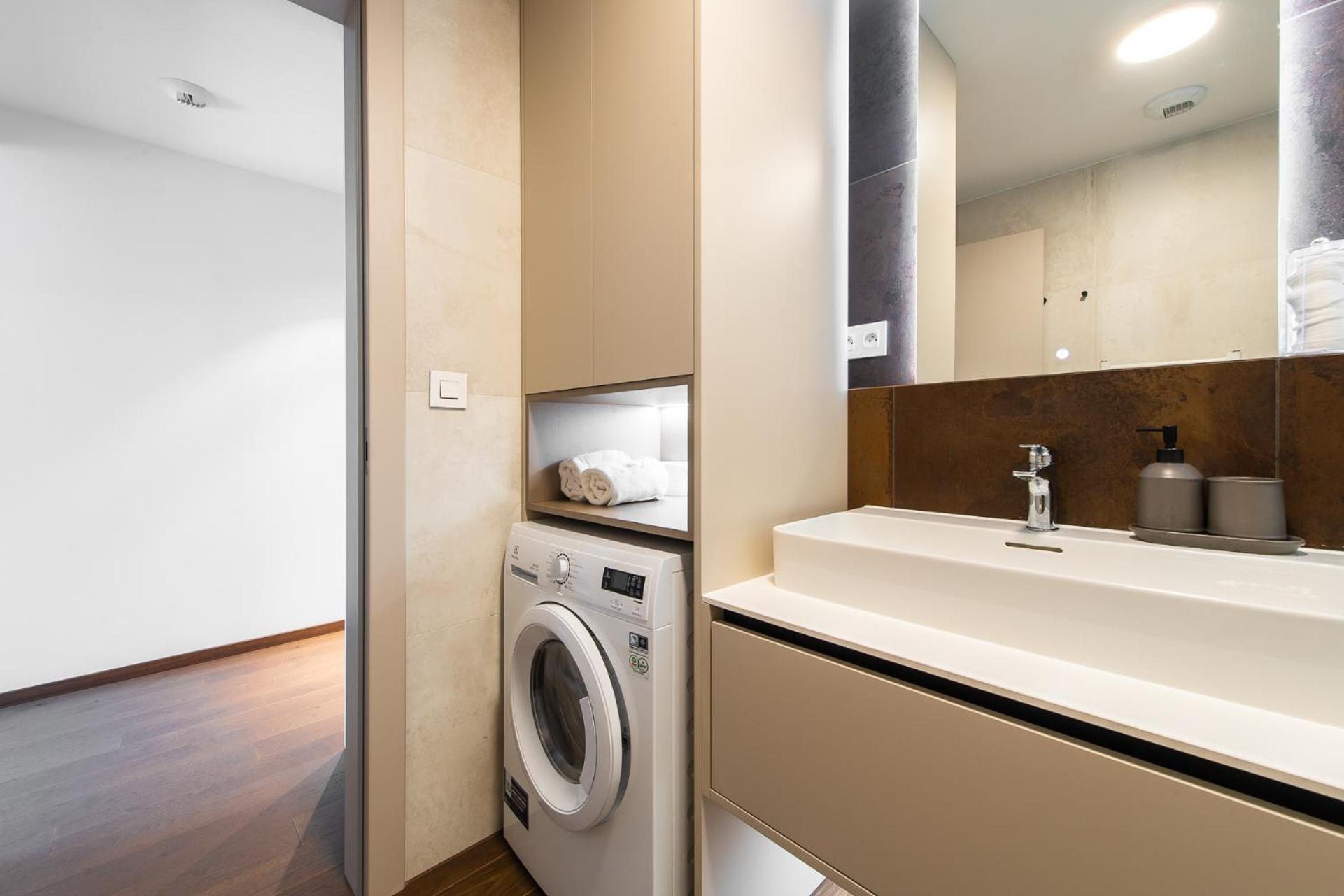 Nikas Eurovea Apartments - Free Parking Bratislava Eksteriør billede